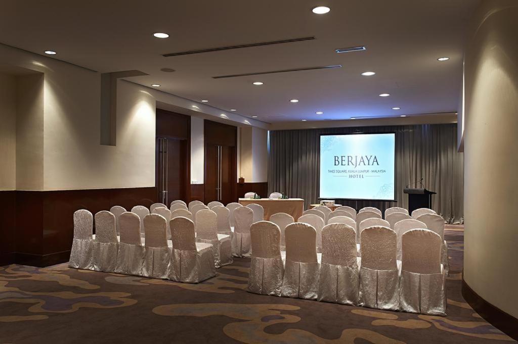 Al Sadirgroup At Time Sqaure Apartment Kuala Lumpur Luaran gambar