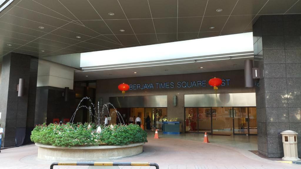 Al Sadirgroup At Time Sqaure Apartment Kuala Lumpur Luaran gambar